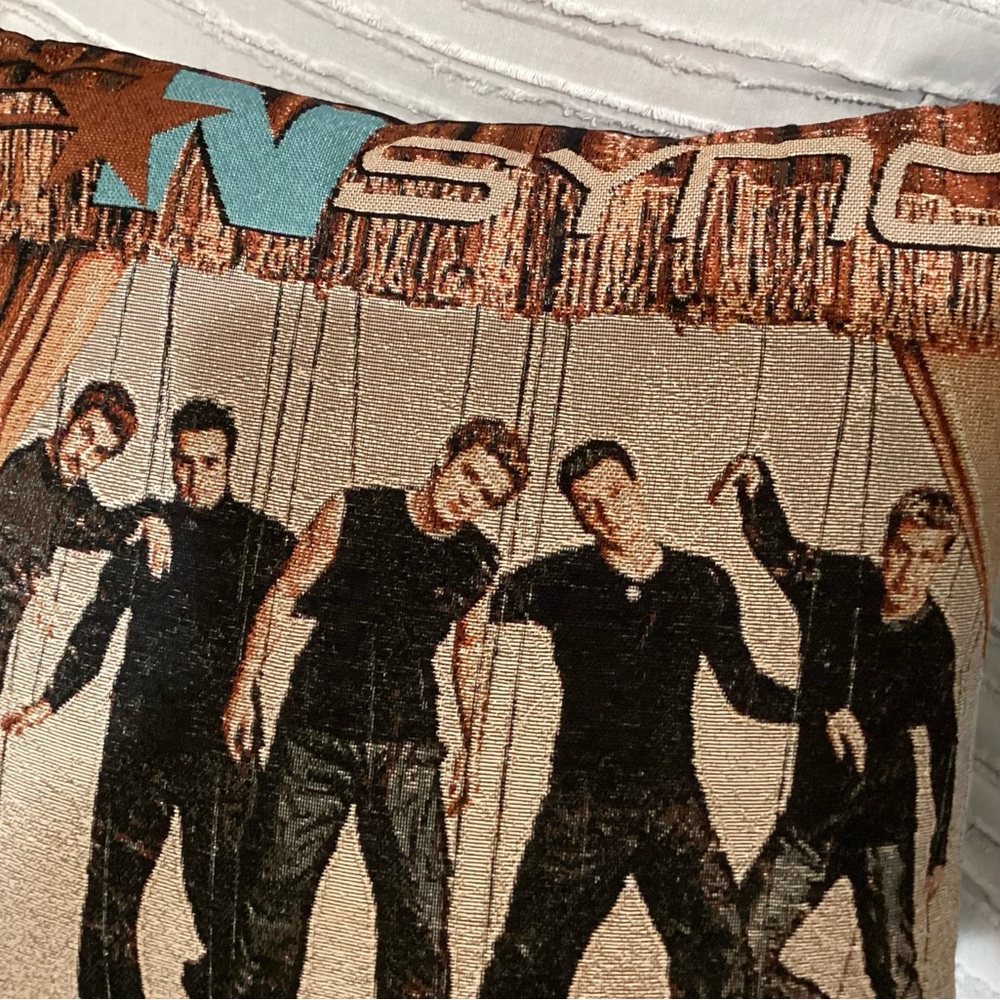 🟠 Vintage & New - NSYNC "No Strings" Design Woven Tapestry Pillow - Collectible - Picture 2 of 9